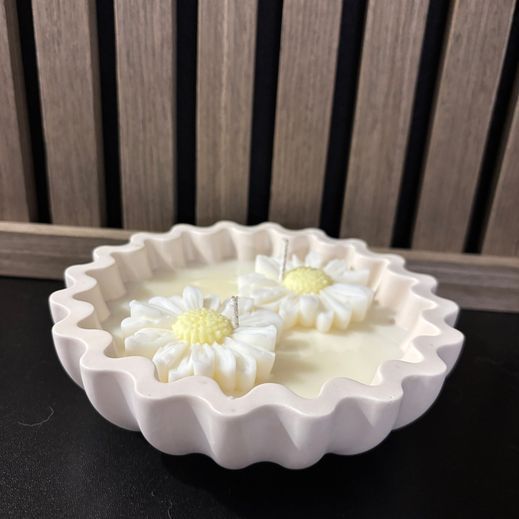 Customer image of Jesmonite AC100 Powder Base + Acrylic Liquid Kit